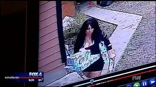 VIDEO - Grinch caught stealing presents