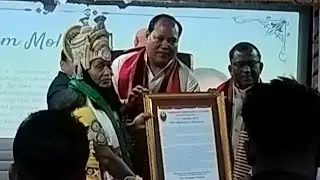 Governor of Assam Honours Shri Monuram Molshoy for Cultural Contributions 🌟