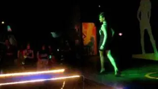 Louis & Cluck Fashion Show