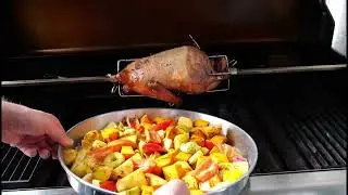 Ente vom Drehspie&szlig; aus der Orangen Brine . Santos s518 Gasgrill.
