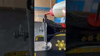 How to Oil a sewing machine✅⚙️🧐 #silaimachineproblem #sewinghacks #sewingmachinerepair #ushajanome