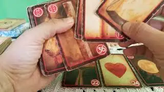 Capricórnio sexta feira /interesse amoroso em alta ,alguém  feliz com proposta 
