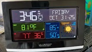 La Crosse Technology C82929v2 WiFi Projection Alarm Clock Unboxing video