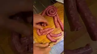 Sugo romano di spuntature e salsicce | Ricetta tradizionale con soffritto lento#food #cooking #chef