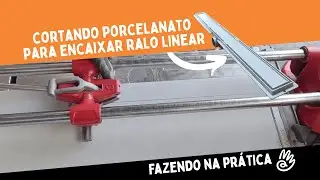Profissional Cortando Porcelanato Para Encaixar  Ralo Linear