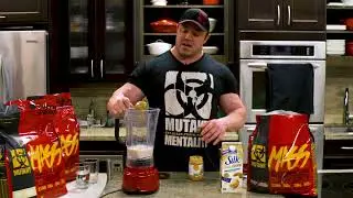 MUTANT RECIPES - MUTANT MASS PB Brownie Shake