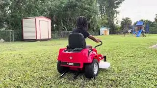 Tractor Supply 12V Zero-Turn Lawn Mower Ride-On Toy