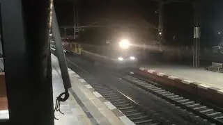Mumbai Ahmedabad IRCTC Tejas Express At Max MPS