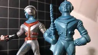 &ldquo;Archer/Ajax&rdquo; Style Painted Space Figures by Glencoe Models & Hong Kong Unknowns