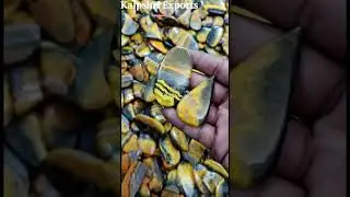 Bumble Bee Cabochon