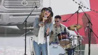 Texas Home - Maylee Thomas at the 2016 Dallas International Guitar Show