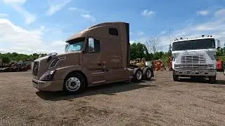 2018 VOLVO VNL64T670 TANDEM AXLE ROAD TRACTOR