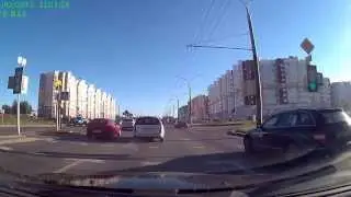 Видеорегистратор SeeMax DVR RG520 дневная съемка