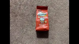 Goldfish Hello Kitty Strawberry short cake flavour review