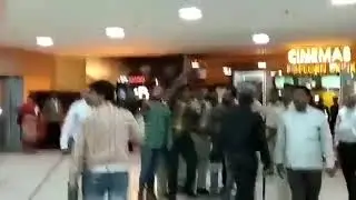 Empress mall in Nagpur vandalised by 