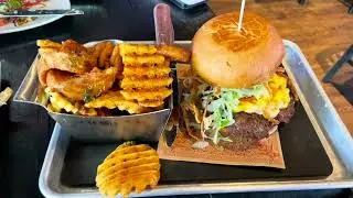 LAS VEGAS Guy Fieri's restaurant/The LINQ Hotel. #lasvegas #food #linqhotellasvegas