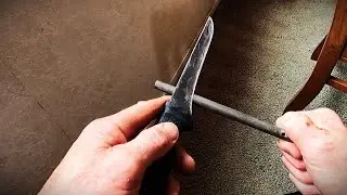 Sharpening a hunting knife