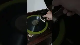 Antique Victrola Video