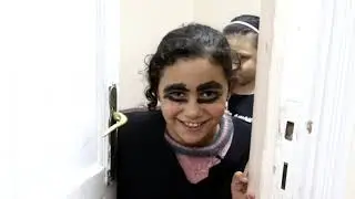 بنت تأكل اصحابها والسبب!😱