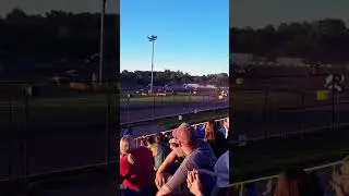 Buffalo River Speedway #sprintcar #fast #loud #dirty #dirtracing #sundayfunday #familytime #fun