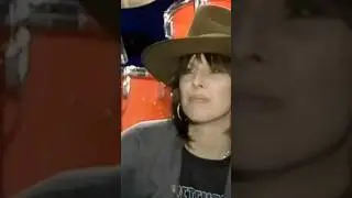 Chrissie telling the story behind the song 'Hymn To Her' for Countdown in '87. #ChrissieHynde