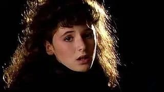 Elsa - T'en Va Pas (Clip Officiel remasteris&eacute;)