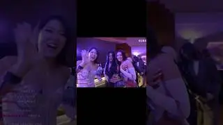 christina and amber meet ExtraEmily at the Streamer Awards