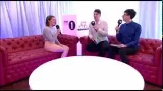 Dan and Phil w/ Maisie Williams - Teen Awards 2014
