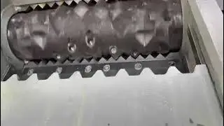 Genox V600 Single Shaft Shredder #tyrerecycling #cable #shreddermachines #shredder