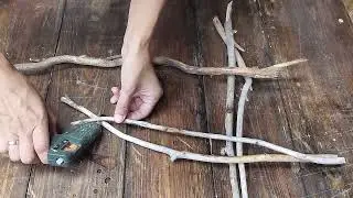 A panel of branches - easy, in 10 minutes. You'll want to repeat this#diyd&eacute;cor #homedecor #diyideas