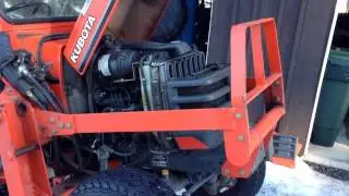 The Kubota has an oil leak, time for a trip to the Tractor Dr.