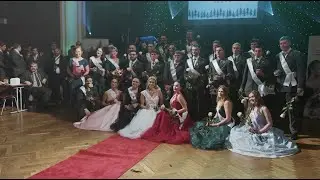 Maturitní ples 4.A a 4.B VOŠL a SLŠ Bedřicha Schwarzenberga Písek - třída 4.A
