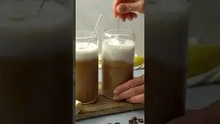 Frozen Latte ☕🧊 #EinfachTasty #FrozenLatte #Sommerdrink #Kaffeegenuss #5MinutenRezept
