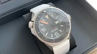 Men's silver Undone Watch Aquadeep Signal White 43MM Automatic