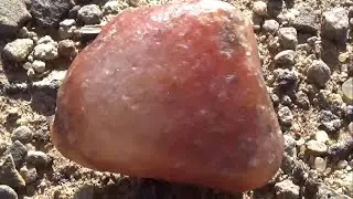 حجر فاياليت ومعلومات عن الحجر Fayalite