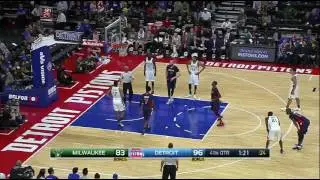 Thon Maker debut appearance | Bucks vs Pistons 30 Oct 2016