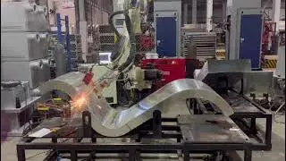 Lanlyn Automatic 6-Axis Robot Welding for Irregular Shapes #robotwelding #welding #weldingmachine