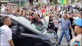 Mendarat di Batam pak Anis Baswedan langsung di serbu #relawananis 2024