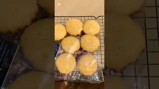 Easy oil based cupcake recipe/how to bake cake/vanilla cake #oilbasedcakes