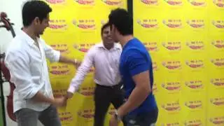 Varun teaches The Disco Step - Studen Of The Year at Radio Mirchi !