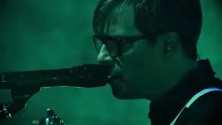 Weezer - Across The Sea (Live Voyage To The Blue Planet Concert Film)