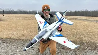 Flying a RC Jet for the first time!
