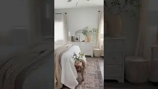 Neutral bedroom decor