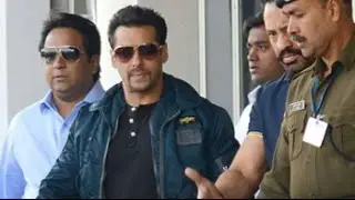 Salman Khan can't travel to Britain because of this Supreme Court order
