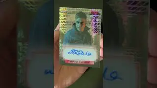 A pack a day Topps High Tek Netflix&rsquo;s Stranger Things - Autograph Hit