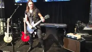 Soren Andersen demos Yamaha Revstar RS620BCC and THR100H Dual at NAMM 2016