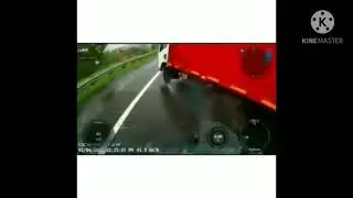 DETIK-DETIK.. KECELAKAAN BERUNTUN ARTIS CHACHA SHERLY (EX. TRIO MACAN) DI TOL SEMARANG
