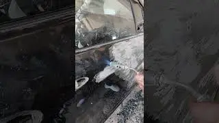 Toyota prius paint removing work 👷🏻&zwj;♂️ ✌🏻 ✨️ 🙌  🚗 🎨 👍🏻 🫡
