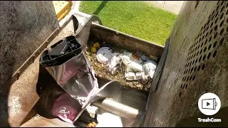 [‼️WATCH THIS‼️]  trash can 🗑️  BEATS trash truck  🚛  ❓❓❓ #trashcam #satisfying #viral #trash