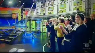 STRISCIA LA NOTIZIA - COMPLEANNO MICHELLE HUNZIKER - Stan Vee